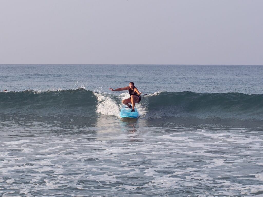 Surfing lessons in Varkala