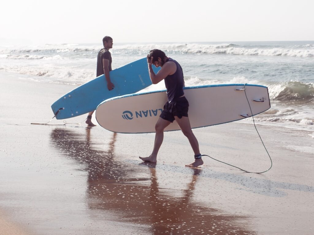 Surfing lessons in Varkala